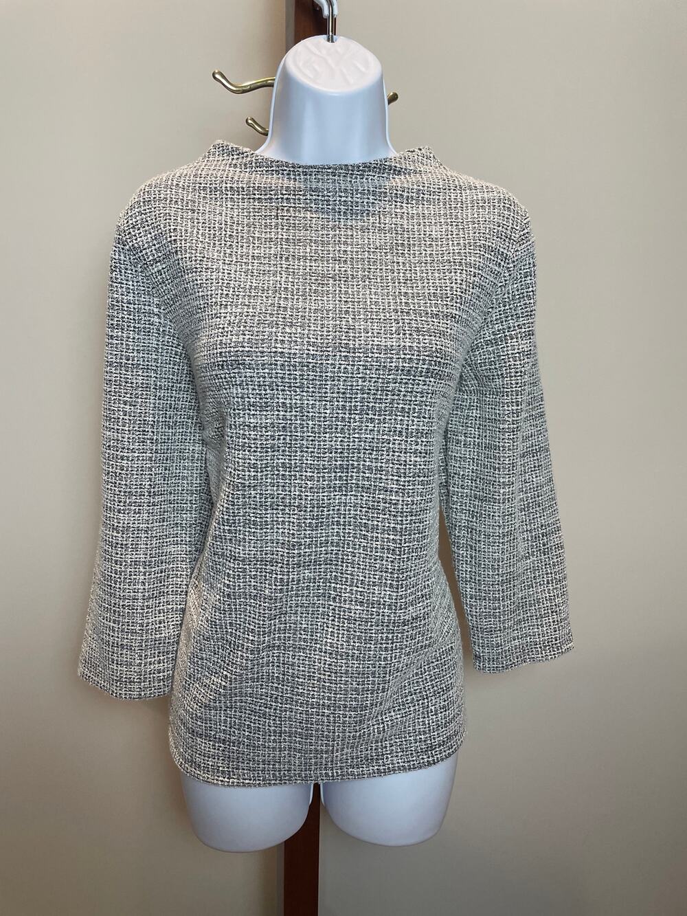 Talbots Gray Long Sleeve Cotton‑Blend Sweater Size M Lightweight